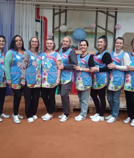 Vaspitači koji rade u predškolskim grupama u izdvojenim, područnim odeljenjima